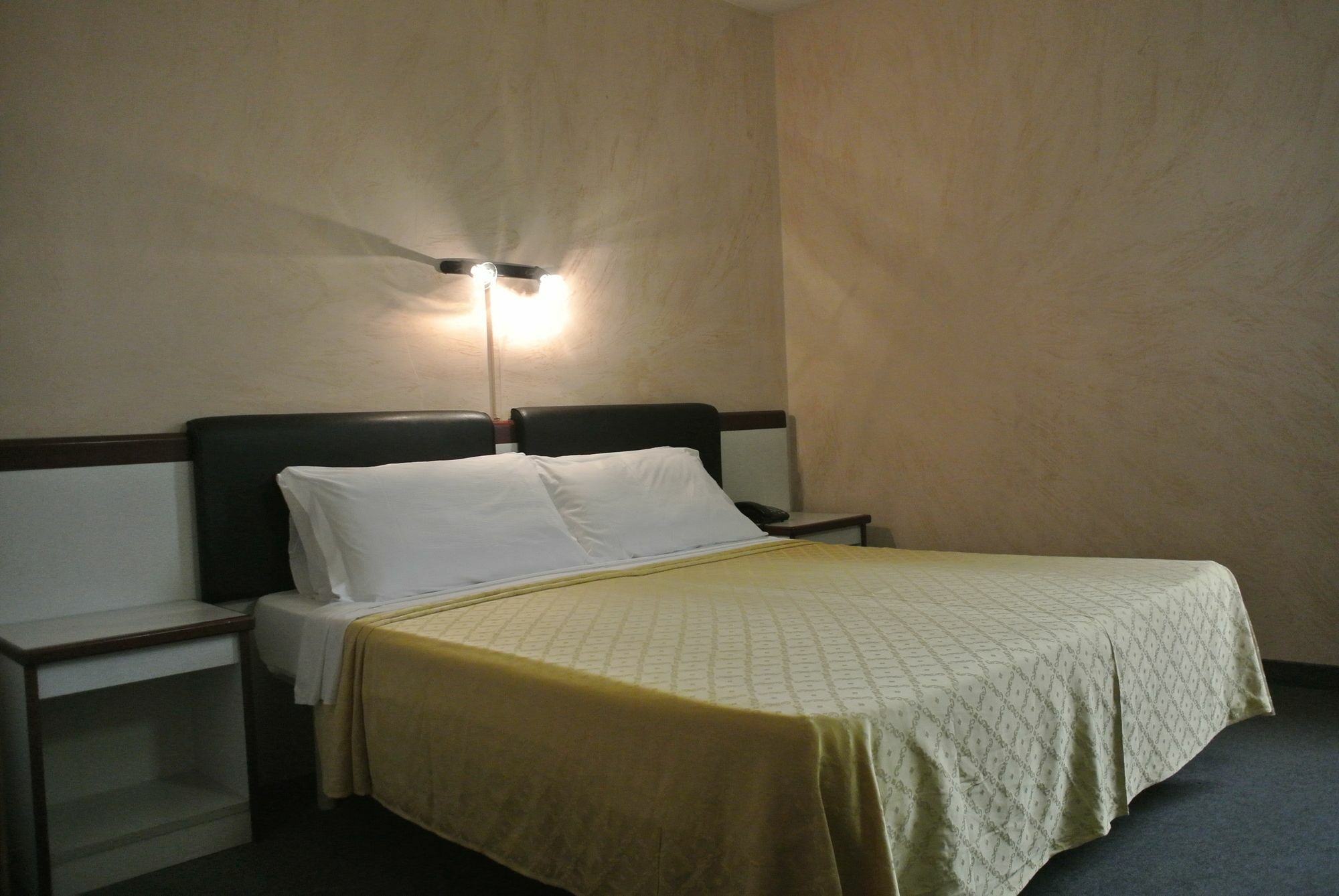 Hotel San Vito Negrar Exteriör bild